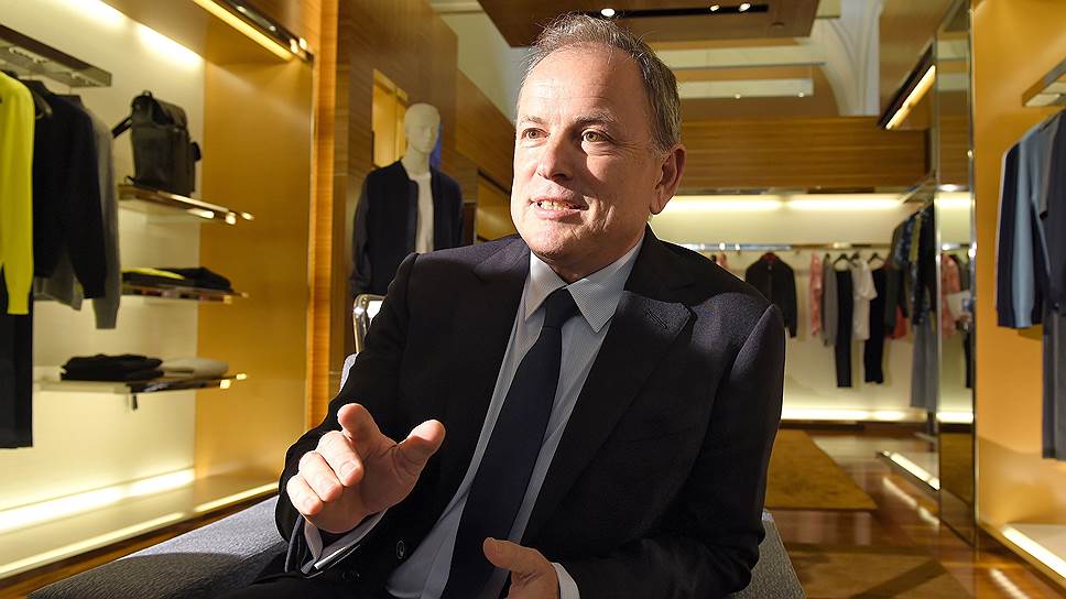 Президент Louis Vuitton Майкл Берк — о коллаборации с уличными брендами и об эпохе селфи