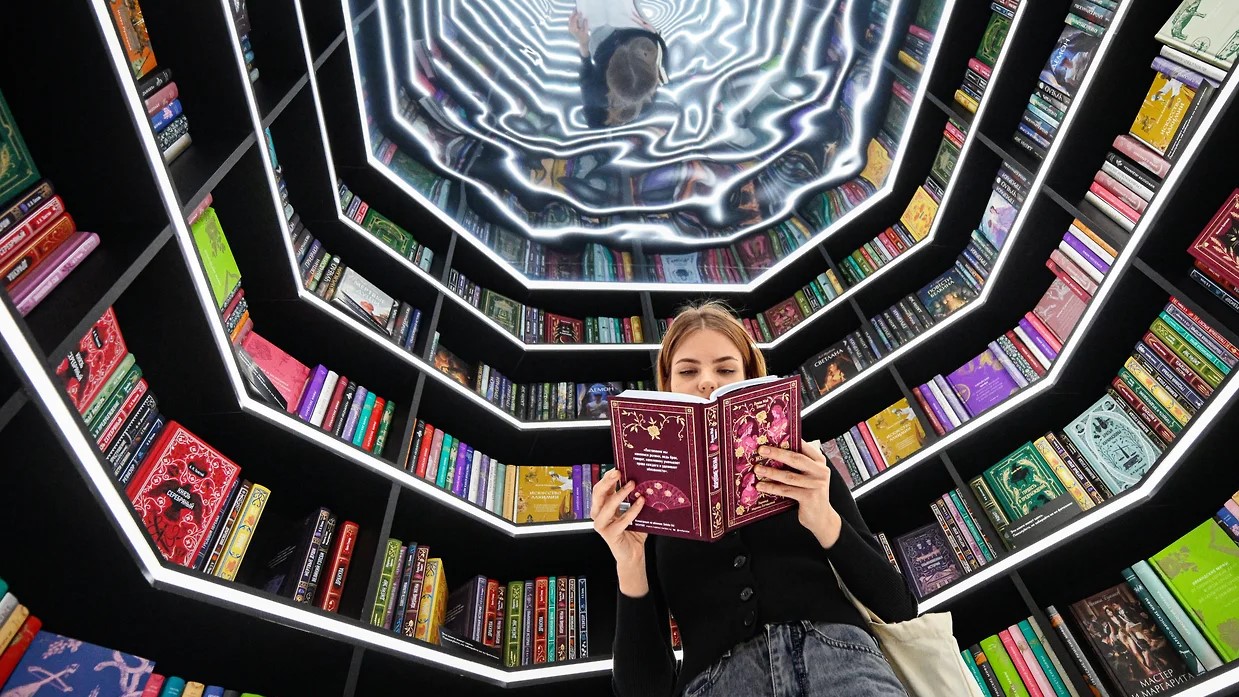 Продажи в книжных магазинах сократились на 6–18%