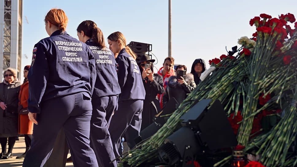 Мемориал жертвам теракта в «Крокус Сити Холле»