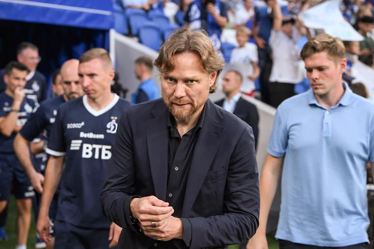 Валерий Карпин