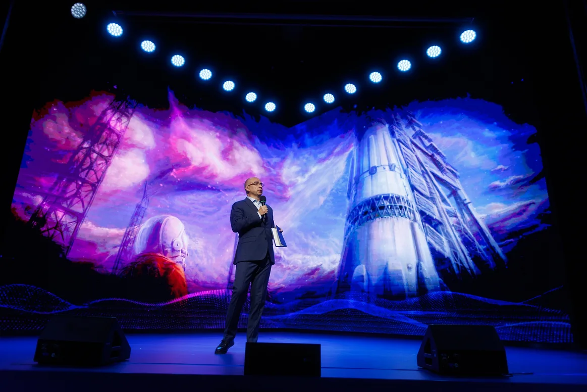 Россия запускает литературный спутник