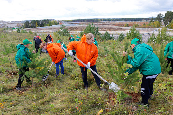 В год экологии «Полиметалл» стал лидером рейтинга экологически ответственных металлургических компаний. В течение года холдинг реализовал программу «Сохраним биологическое разнообразие вместе» для сотрудников и жителей регионов своего присутствия.