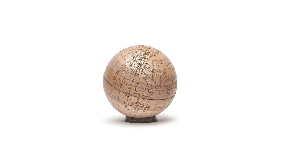Глобус, Brunello Cucinelli, ореховое дерево, материал Krion