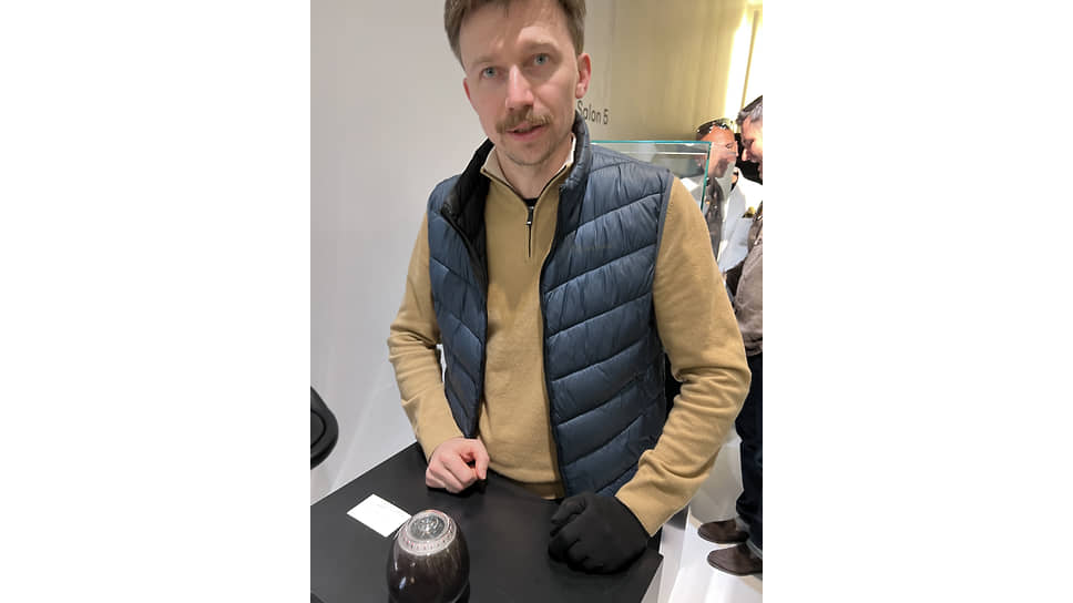 Часовщик Антон Суханов