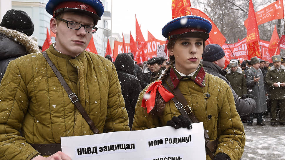 Историки предложили разместить памятник бывшему генпрокурору СССР Роману Руденко не возле вуза, как это запланировано, а, например, в здании прокуратуры Новосибирска 