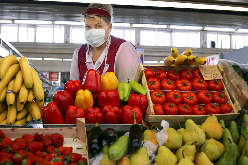 Плодоовощная продукция подешевела на 8,9% к марту 2022 года. Год назад она выросла в цене сразу на 36,3%