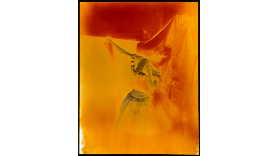 «Эскиз танцовщицы с вытянутой рукой», 1895–1896