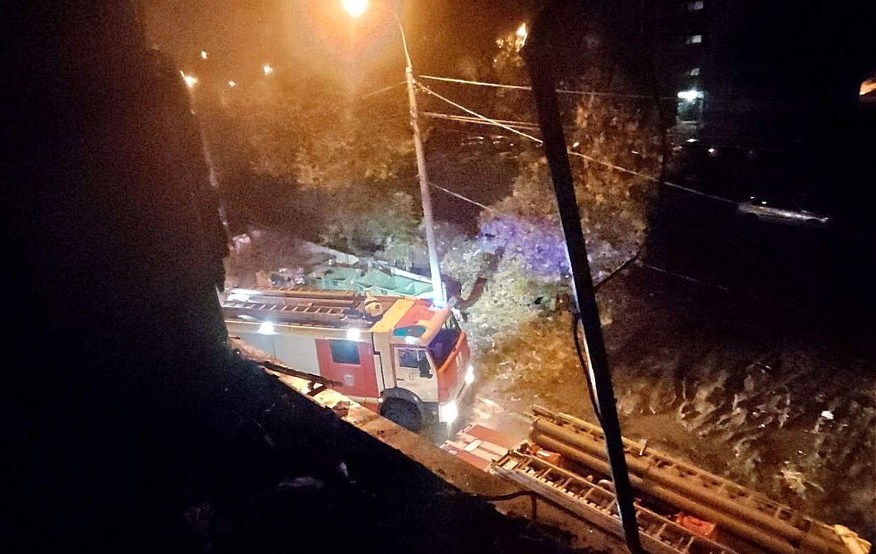 Пожар в жилом доме на Гастелло в Самаре мог произойти из-за горящего окурка  – Коммерсантъ Самара