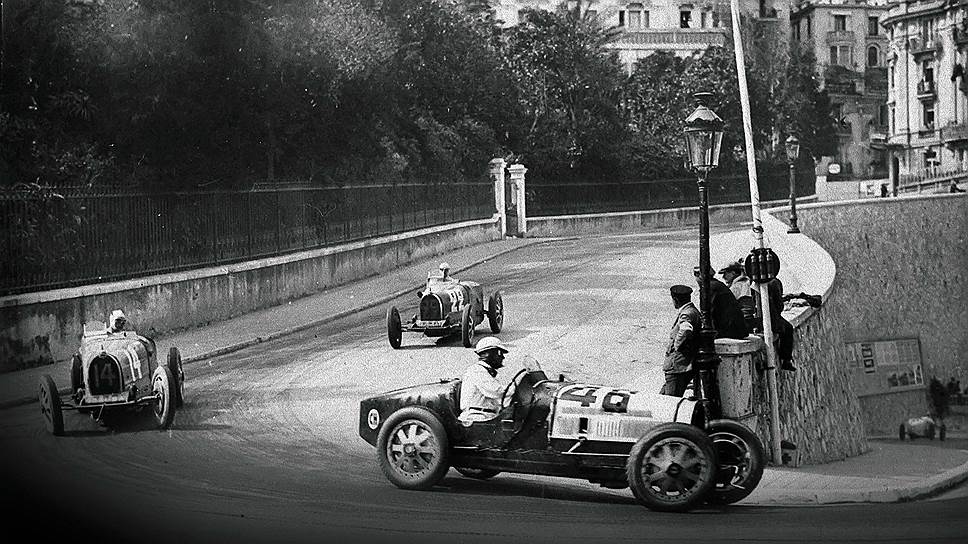 Bugatti Type 35 стал &quot;рабочей лошадкой&quot; на гонках 1920-х годов: победы более чем в тысяче гонок, первые места на пяти Targa Florio с 1925 по 1928 год, первое место на чемпионате мира 1926 года после 351 победы и 47 рекордов. В среднем получалось по 14 призов в неделю. 