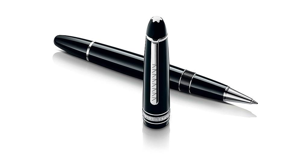 Коллекция Montblanc for BMW не могла обойтись без пишущих инструментов. В нее вошли авторучка Meisterstuck Platinum Line LeGrand и ручка-роллер Meisterstuck Platinum Line LeGrand. Обе они сделаны из черной смолы с элементами из платины. На клипсе - гравировка, узор которой складывается из цифр &quot;7&quot;. У каждой ручки есть свой индивидуальный серийный номер.