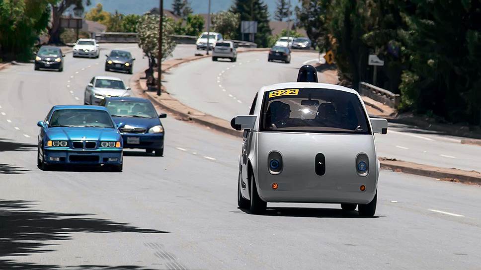 В декабре 2016 года родственная Google компания Waymo обнародовала программу Early Rider по бесплатной раздаче пузатых гуглокаров в пользование. Программа уже работает в Финиксе, штат Аризона.  
