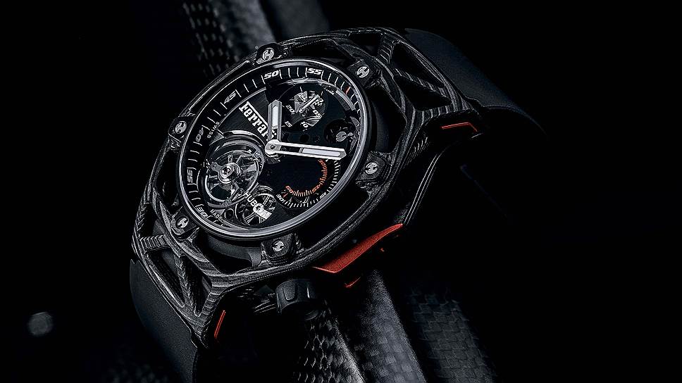 Techframe Ferrari 70 Years Tourbillon Chronograph предлагается в трех исполнениях: из розового золота, из титана, а также из полиэфирэфиркетона, армированного углеродным волокном, - многослойного композитного гипоаллергенного материала на основе особо длинных углеродных волокон, придающих ему особую прочность и надежность. Каждая версия будет выпущена тиражом 70 экземпляров, на задней крышке корпуса будет соответствующая гравировка: Limited Edition, No. XX/70. 
