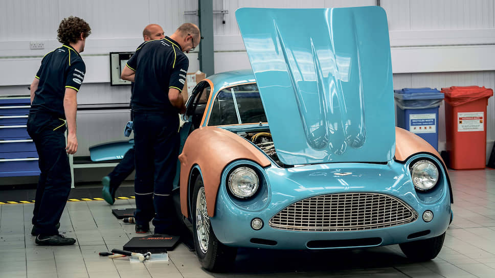 Aston Martin DB4 Zagato 1960 года – абсолютно культовый автомобиль, стоимость которого сегодня составляет несколько миллионов фунтов стерлингов. Если, конечно, он в хорошем состоянии. Но на заводе в Ньюпорт-Пагнелле вам даже полностью убитую машину доведут до состояния конфетки.
