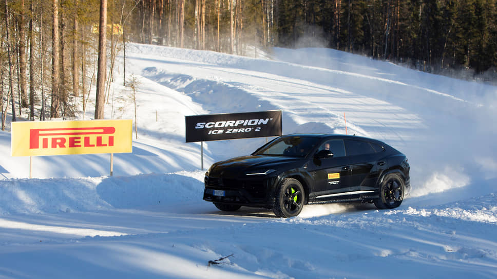 Модель Scorpion Ice Zero 2 прошла омологацию Lamborghini. Конструкция этих шин Pirell позволяет водителю уверенно управлять на голом льду даже спортивным внедорожником Lamborghini Urus – с массой в две с лишним тонны и 650-сильным двигателем.