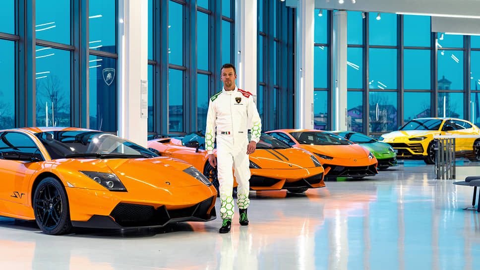 Даниил Квят стал пилотом заводской команды Lamborghini. В сезоне-2024 Квят будет выступать под итальянской лицензией в чемпионате мира по гонкам на выносливость FIA WEC и американской серии IMSA SportsCar Championship в составе итальянской команды Lamborghini Iron Lynx