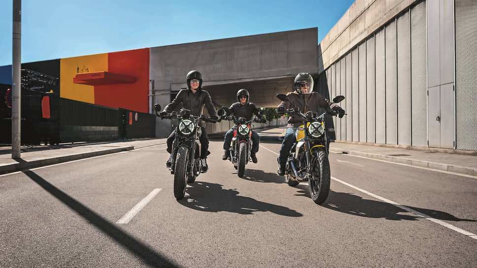 Новый Ducati Scrambler сохраняет все свои родовые черты, сделавшие этот мотоцикл культовым. Это и узнаваемые с первого взгляда передние ходовые огни, теперь, правда, светодиодные. И «Х-образные» акценты в дизайне