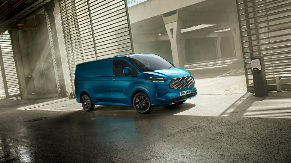 Ford E-Transit Custom