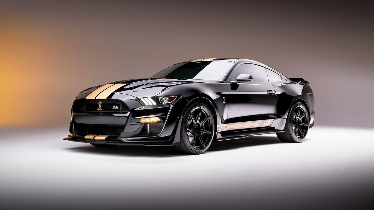 Ford построит 900-сильные Mustang Shelby GT500-H для проката Hertz –  Коммерсантъ