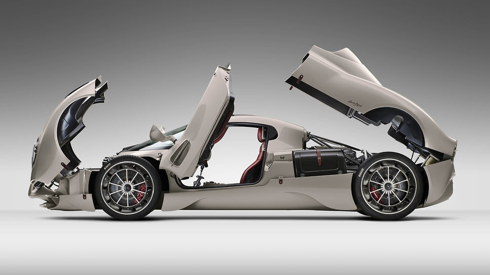 Pagani Utopia