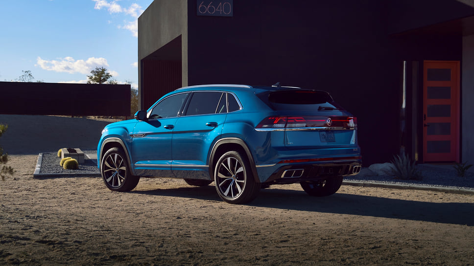 Volkswagen Atlas Cross Sport SEL 4Motion R-Line