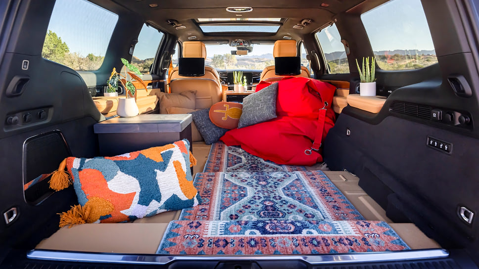 Jeep Grand Wagoneer Overland Concept