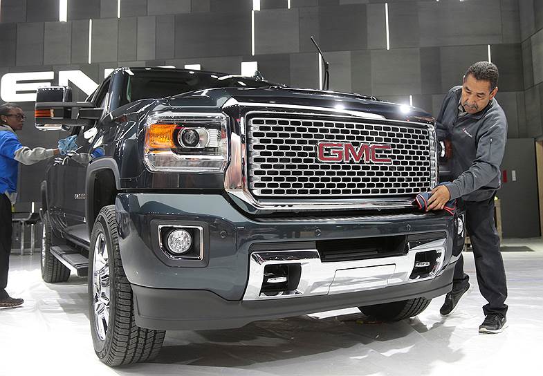 Пикап GMC Sierra 2017 года