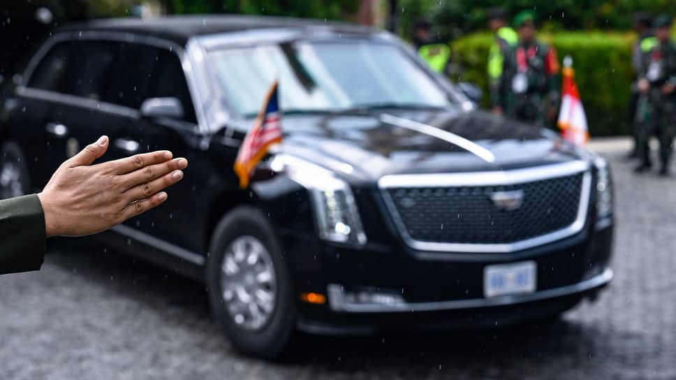 Автомобиль делегации США перед началом саммита G-20 на Бали