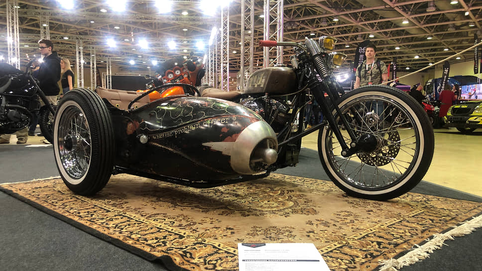 Традиционно в рамках весенней мотовыстаки проводится Moscow Custom &amp; Tuning Show, где выставляют свои кастомы талантливые кастомайзеры и мастера тюнинга. Это одно из самых интересных мероприятий этого уикэнда в «Экспоцентре»  
