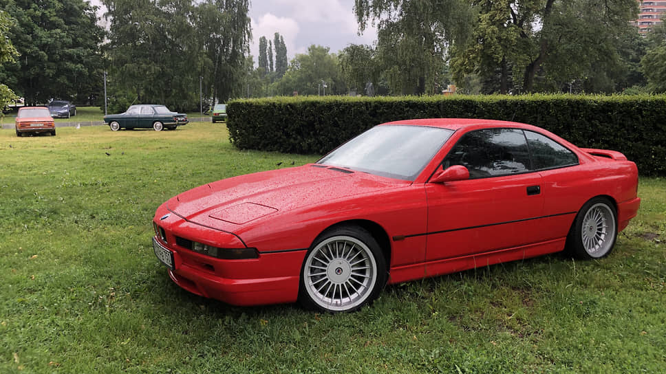 Один из ярких экспонатов обширного раздела «Баварская школа» — BMW 850 CSi, автомобиль, у которого нет неудачных ракурсов