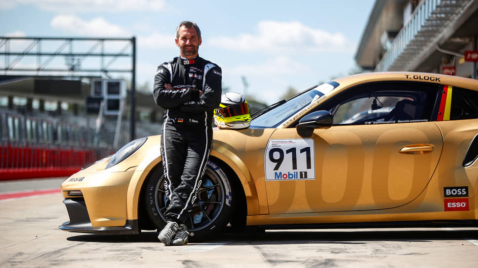 Бывший гонщик Формулы 1 Тимо Глок во время тестов Porsche 911 GT3 Cup в преддверии участия в четвертом этапе Суперкубке Porsche Mobil 1, который пройдет в рамках Гран-при Венгрии
