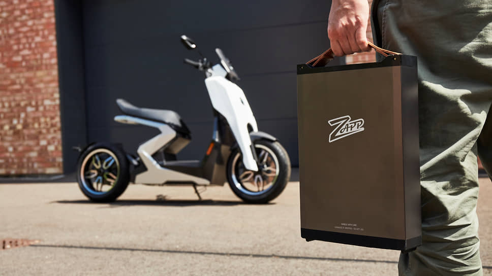 Британская компания Zapp Electric Vehicles Group Limited объявила о получении европейских патентов на два компонента своего электрического городского мотоцикла i300 — Z-образного экзоскелета и съемной передней части. Zapp i300 также имеет съемную батарею 