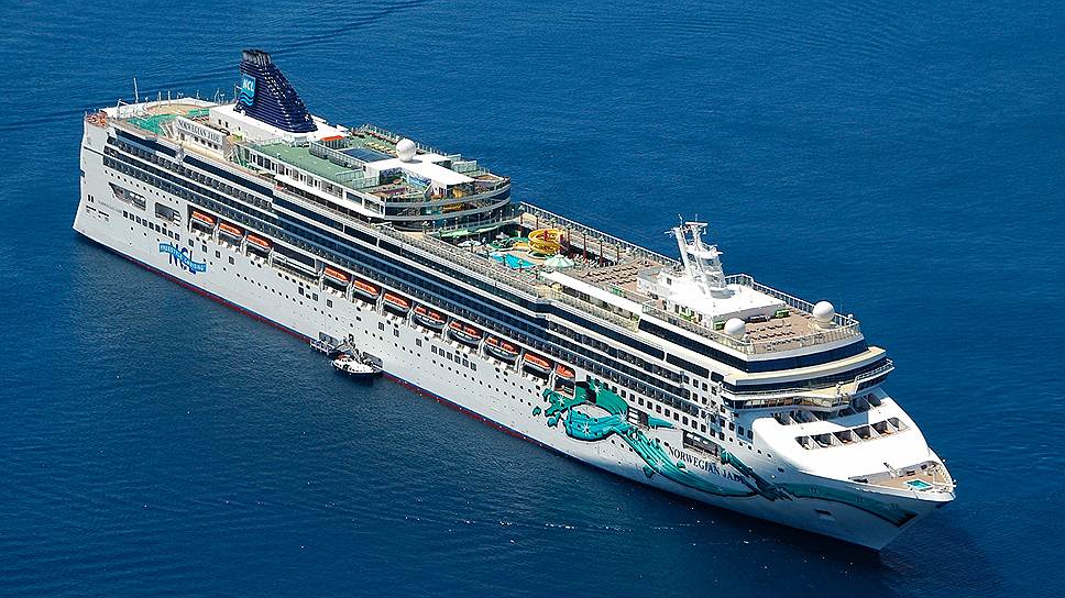 Лайнер Norwegian Jade — маленький кусочек американской территории, временно присоединившийся к Сочи