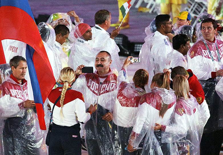 На церемонии закрытия все смешались на Maracana, кроме Александра Лебзяка