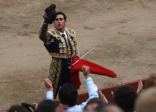 10.11.2008 Коррида на старой площади Plaza de Toros de Acho в Лиме