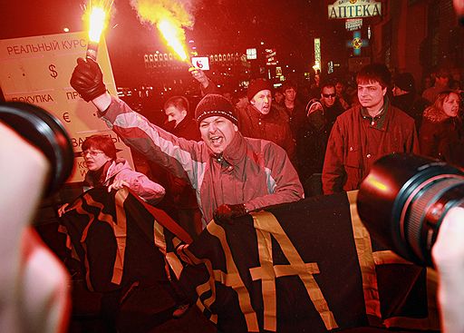 12.03.2009 В Москве и Санкт Петербурге состоялся День несогласных, в ходе которого оппозиции удалось провести несанкционированные шествия