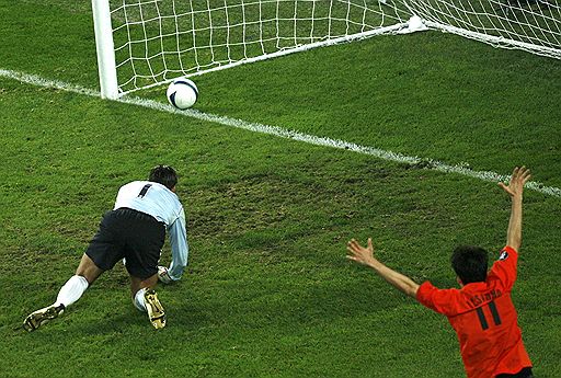 20.05.2009 В финальной встрече за кубок UEFA команда донецкого &quot;Шахтера&quot; обыграла немецкий &quot;Вердер&quot; со счетом 2:1. Дополнительное время прошло крайне напряженно. На 7-й минуте Жадсон с передачи капитана &quot;Шахтера&quot; Дарио Срна забил гол &quot;Вердеру&quot;