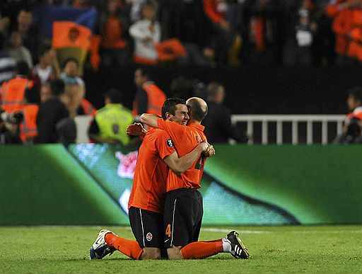 20.05.2009 В финальной встрече за кубок UEFA команда донецкого &quot;Шахтера&quot; обыграла немецкий &quot;Вердер&quot; со счетом 2:1. Украинцы впервые в истории стали победителями Кубка UEFA