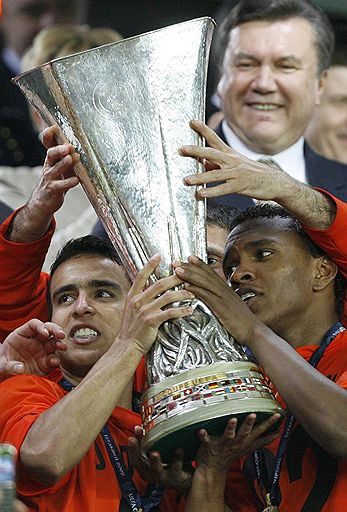 20.05.2009 В финальной встрече за кубок UEFA команда донецкого &quot;Шахтера&quot; обыграла немецкий &quot;Вердер&quot; со счетом 2:1. Украинцы впервые в истории стали победителями Кубка UEFA