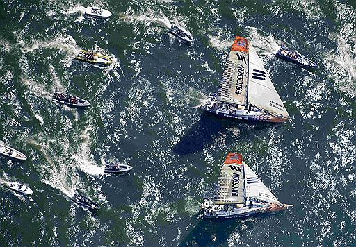 Регата вокруг земного шара Volvo Ocean Race, стартовавшая от берегов Испании, прибыла в Стокгольм (Швеция). Финиш гонки намечен на 27 июня в Санкт-Петербурге