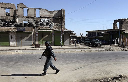 19.08.2009 В центре Кабула боевики из движения &quot;Талибан&quot; напали на местный банк и захватили в заложники его сотрудников. В результате погибли трое бандитов и трое полицейских
