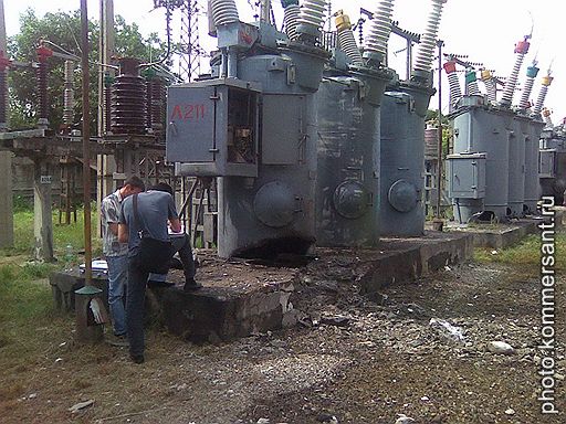 21.07.2010 Боевики совершили диверсию на Баксанской ГЭС в Кабардино-Балкарии. Убив двух стражей порядка, дежуривших на станции, они взорвали два из трех гидроагрегатов