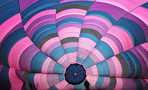 12.08.2010 В Бристоле стартовал ежегодный фестиваль воздушных шаров. Кроме традиционных полетов проводятся огненные и акробатические шоу, концерты и конкурсы
