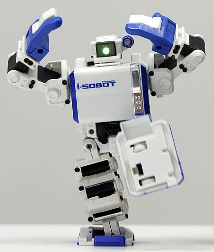 В июле 2007 года компания Takara Tomy представила свою новую разработку – самого маленького робота-гуманоида: его рост 16,5 см, вес 350 гр.