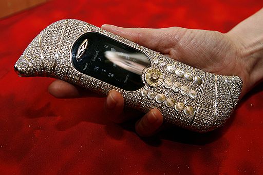 12 марта 2008 года был представлен самый дорогой мобильный телефон стоимостью 1 млн евро