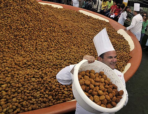 9 мая 2010 года ливанские повара установили рекорд, приготовив 5173 кг фалафеля