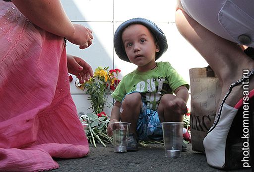 12.07.2011 В Казани прошла гражданская панихида по погибшим в катастрофе теплохода «Булгария»