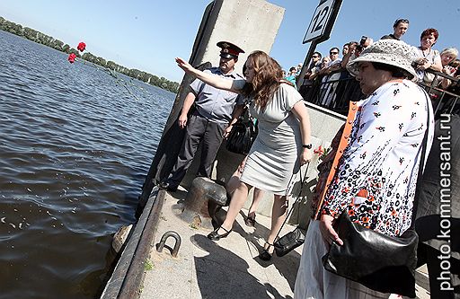 12.07.2011 В Казани прошла гражданская панихида по погибшим в катастрофе теплохода «Булгария»