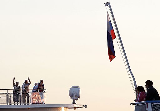 12.07.2011 В Казани прошла гражданская панихида по погибшим в катастрофе теплохода «Булгария»