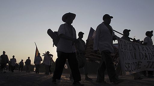 16.08.2011 Начался марш протеста боливийских индейцев из города Тринидад в столицу страны в ответ на планы властей Боливии построить новую автомагистраль, проходящую через природный национальный парк