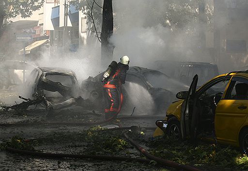 20.09.2011 В Анкаре прогремел мощный взрыв. Бомба сработала в центральном районе города Кызылай, где расположены госучреждения и резиденция премьер-министра Турции. Ранены 15 человек